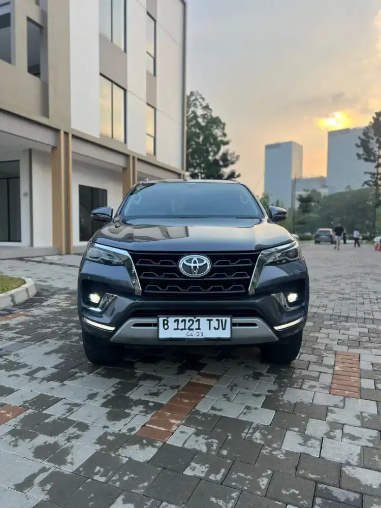 TOYOTA FORTUNER VRZ 2.4 DIESEL AT 2021