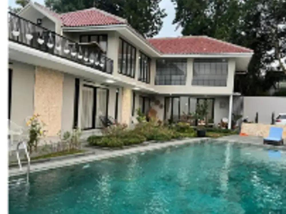 Villa Mewah Luas, Full Furnished di Lembang Bandung  Private Pool, View gunung