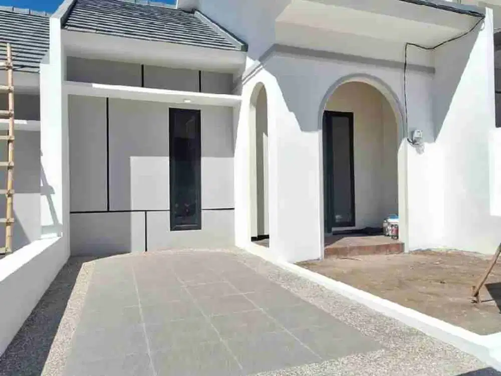 Rumah Minimalis Baru Dekat Exit Tol Karanglo, Malang