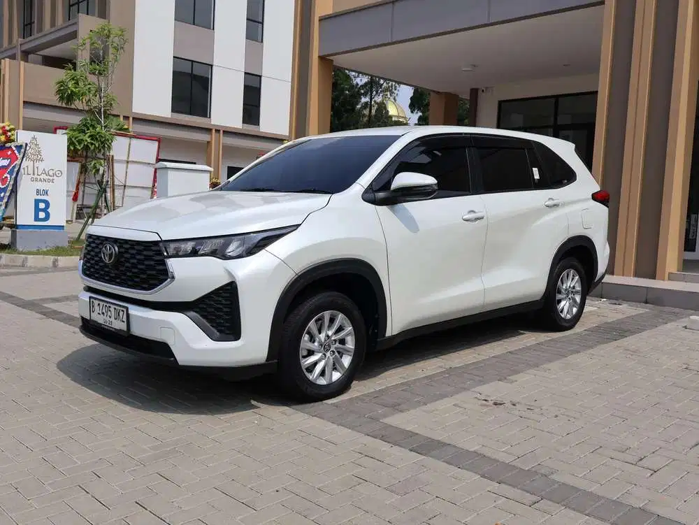Toyota Kijang Innova 2023 Bensin