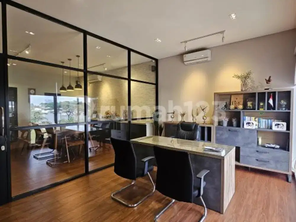 Ruko Strategis Full Furnish Ex Kantor. Lokasi Ramai dan Hidup di Gading Serpong