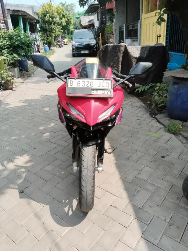 Honda cbr 150 R tahun 2021