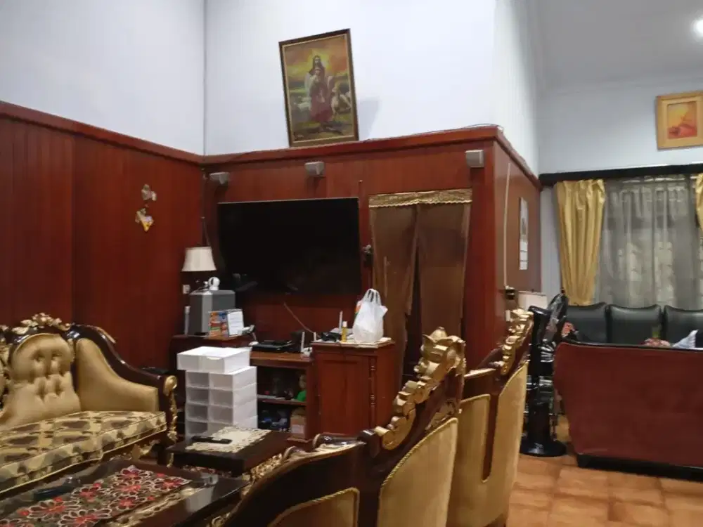 Rumah di Kopo Permai 1 - Aman, Nyaman, AC 4 Unit Terpasang