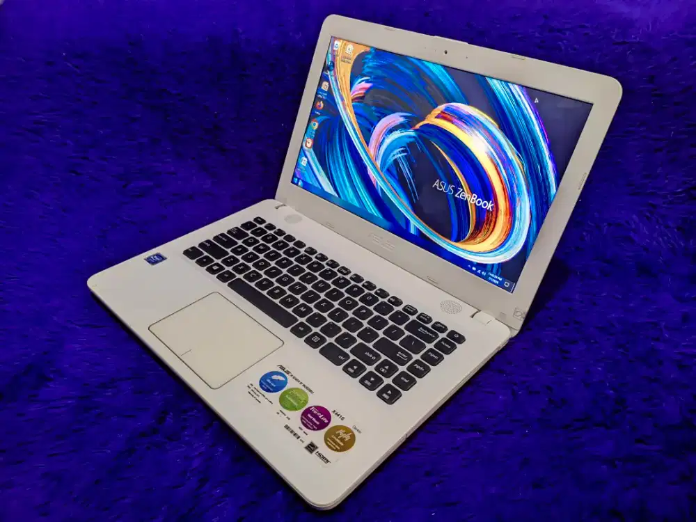 Laptop Asus cakep no minus