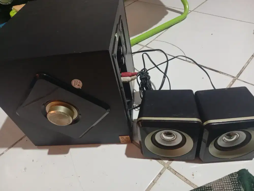 Speaker Bluetooth Suara Glerr Fnd Nego