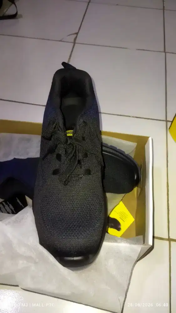 Sepatu safety krisbow Troy size 40