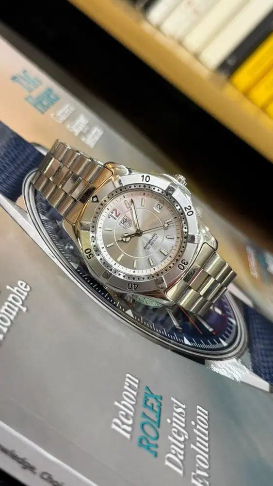 Tag Heuer Professional 2000 Automatic