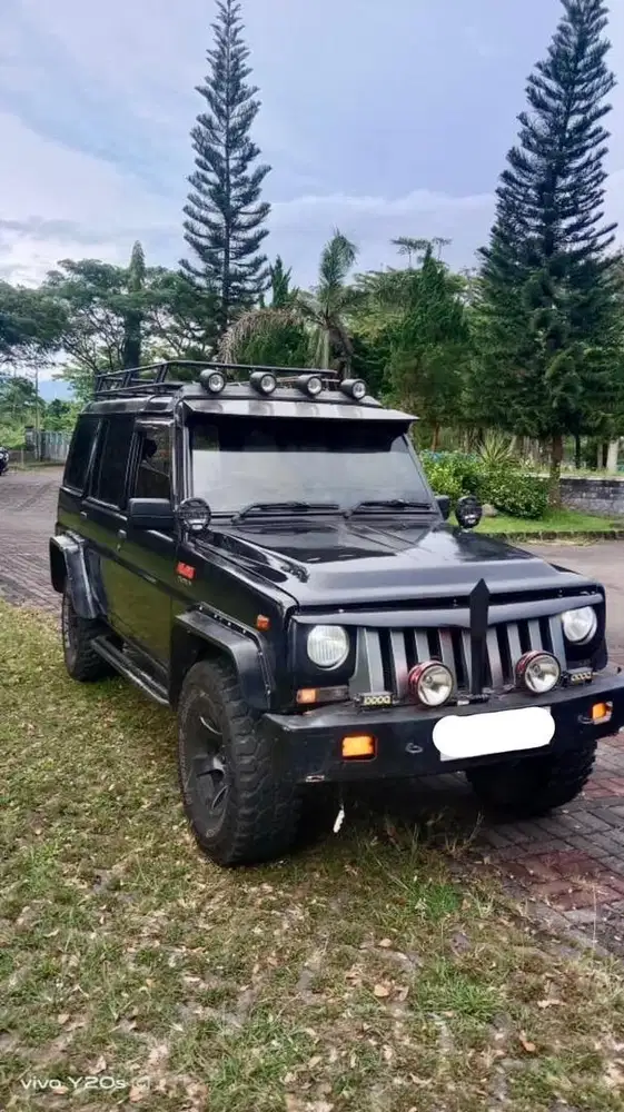 Mobil Daihatsu Taft Hailine Long F69 Jeep