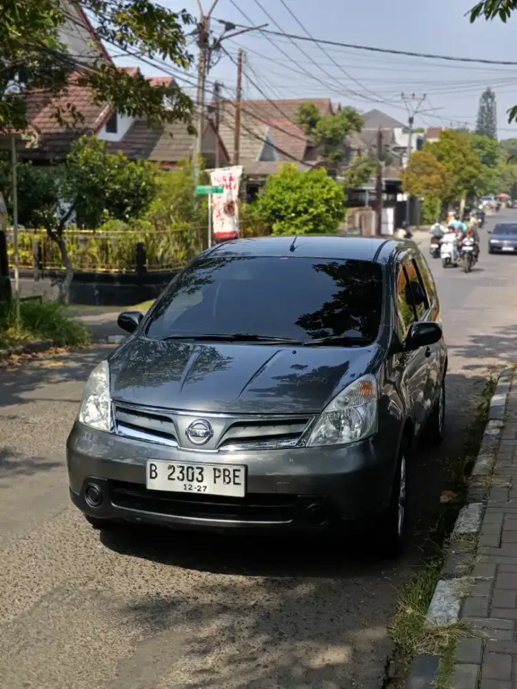 Livina sv tahun 2012 metic/tt boleh gan cash lebih bagus