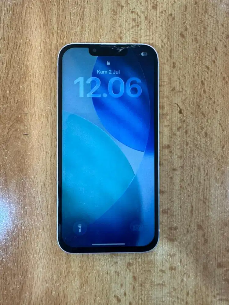 Ip13 basic 128 GB inter LLA sim lock