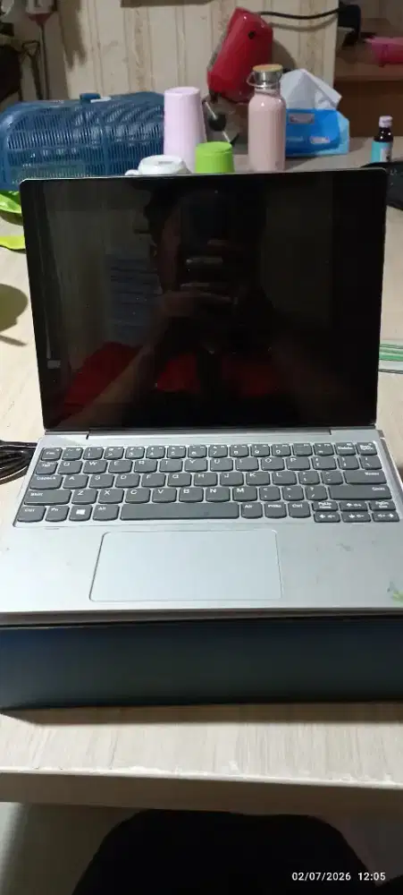 Laptop Lenovo Ideapad D330
