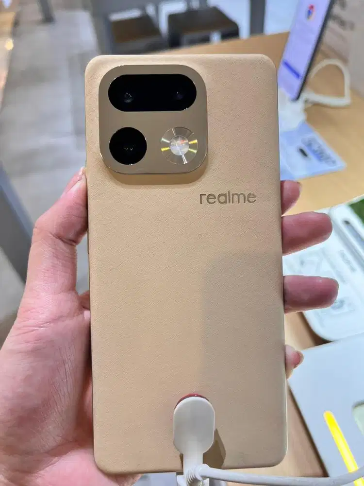 Realme 16Pro+ 12/512gb