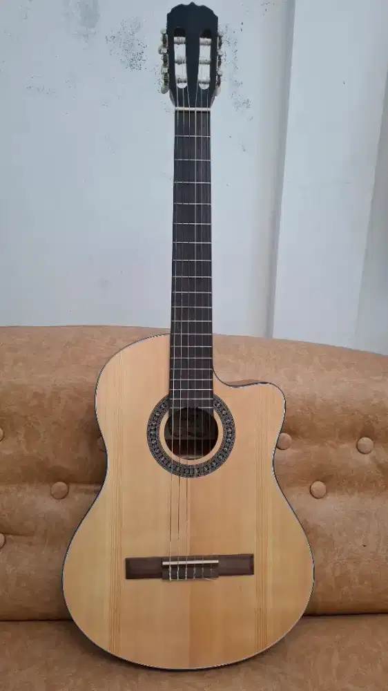 GITAR CLASSIC COWBOY ORIGINAL
