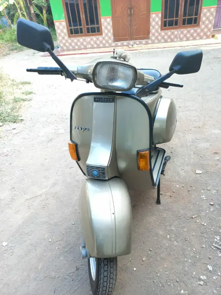 Vespa P150X tahun 1980 dokumen lengkap