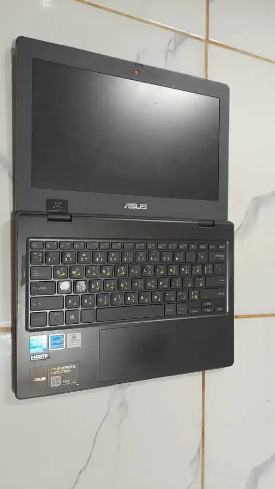 Notebook ASUS 11,6 inc bekas