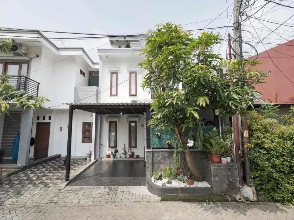 Dijual Rumah Cibubur Villa 2, Semi Furnish Dekat LRT Cibubur