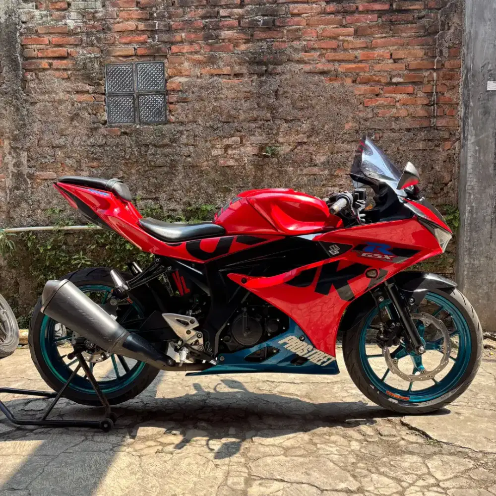Suzuki gsx 150 Plat D bandung