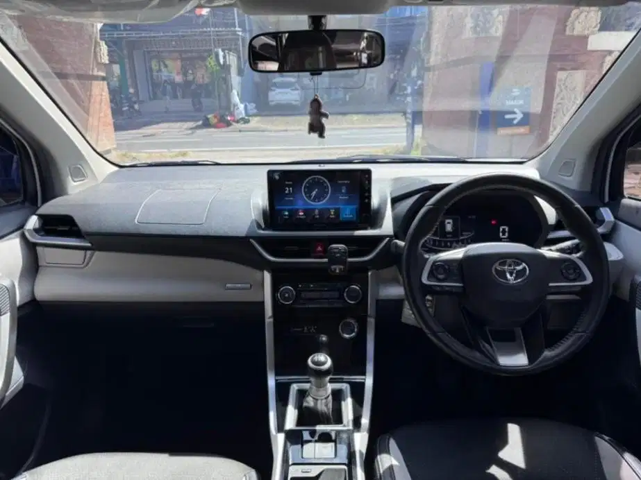 Toyota Avanza 1.5 New Veloz Bensin MT 2022 Putih (SW)