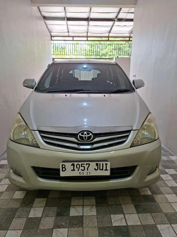 Toyota Kijang Innova 2010 Diesel