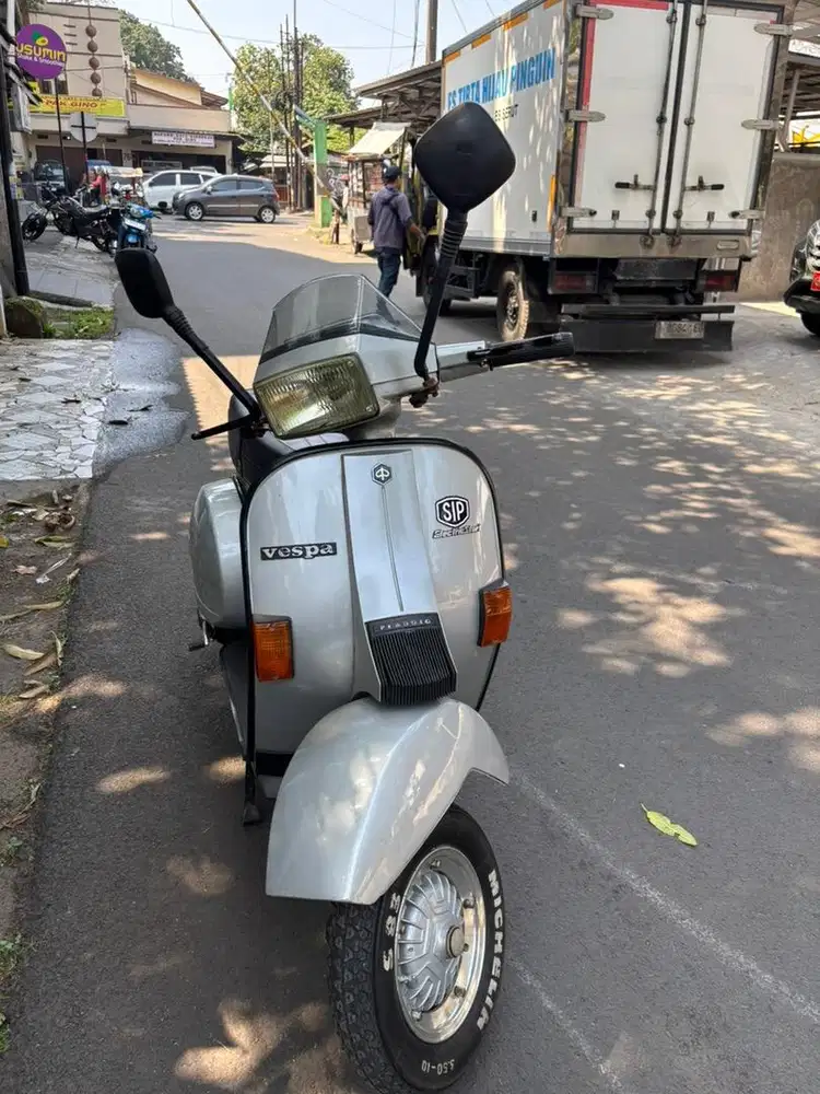 Piaggio Excel 150 Tahun 2001