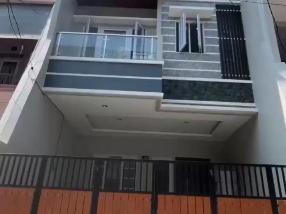 Rumah Baru 4 Lantai, Rooftop View Central Park, Jual Rumah di Tomang, Tanjung Duren, Jakarta Barat