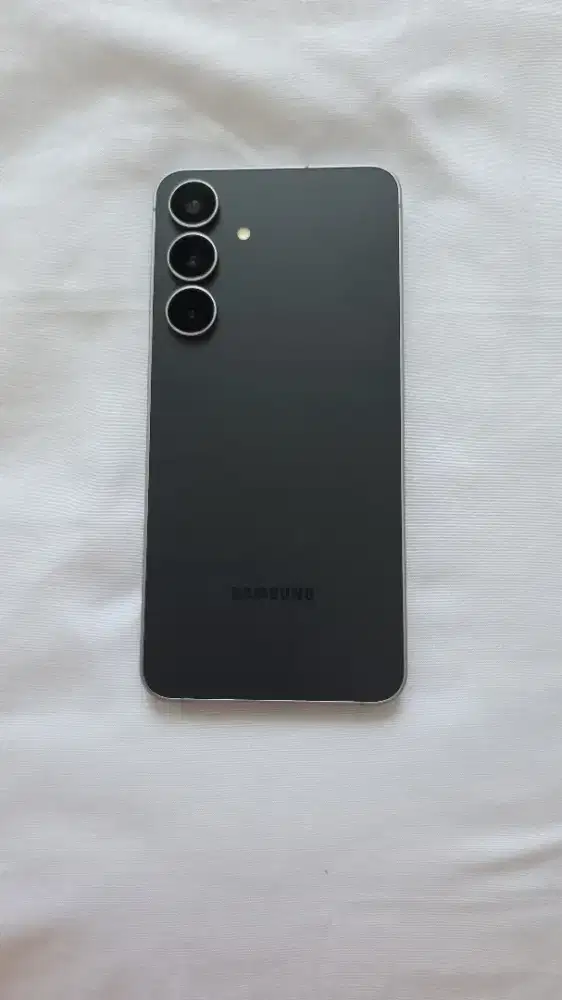 Samsung Galaxy S25 FE 8/256 Pembelian Maret 2026