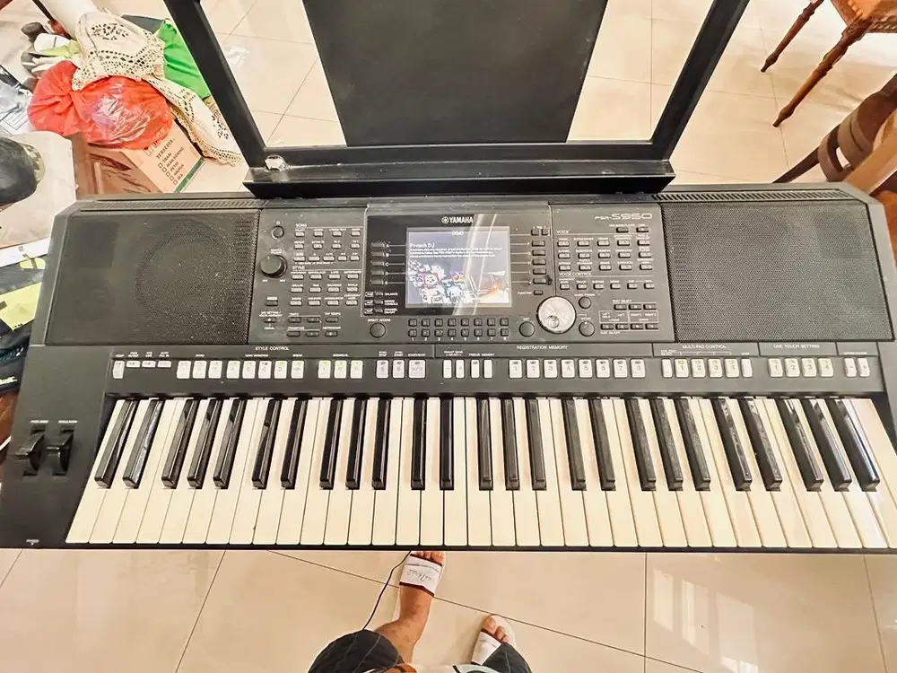 Istimewa YAMAHA PSR- S950