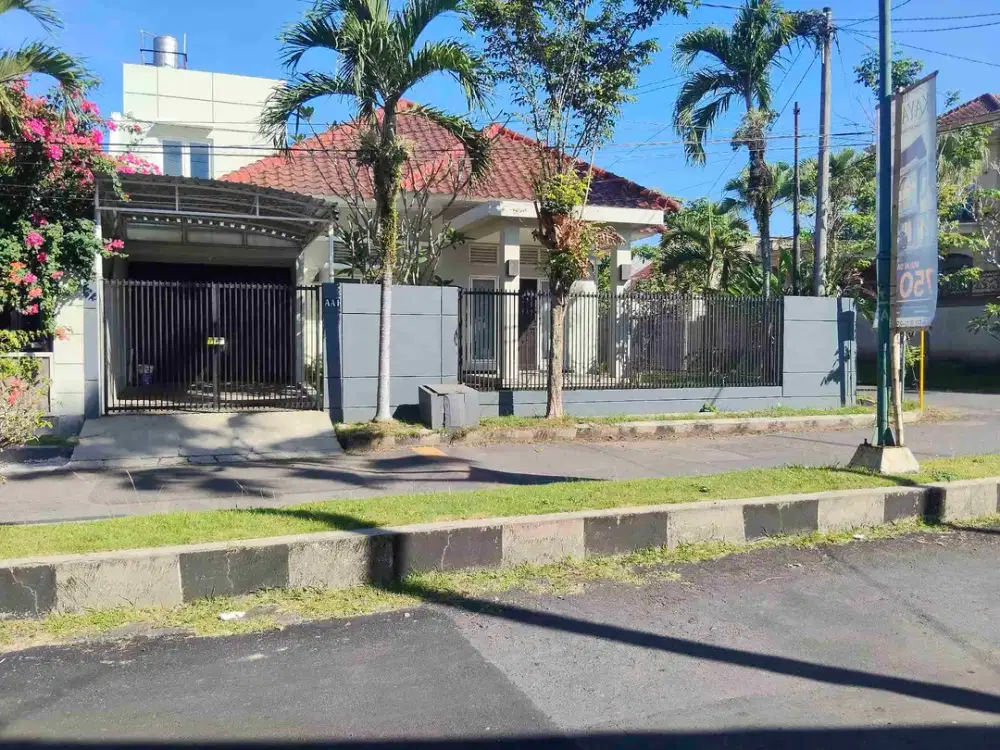 Disewakan rumah perumahan elite jember