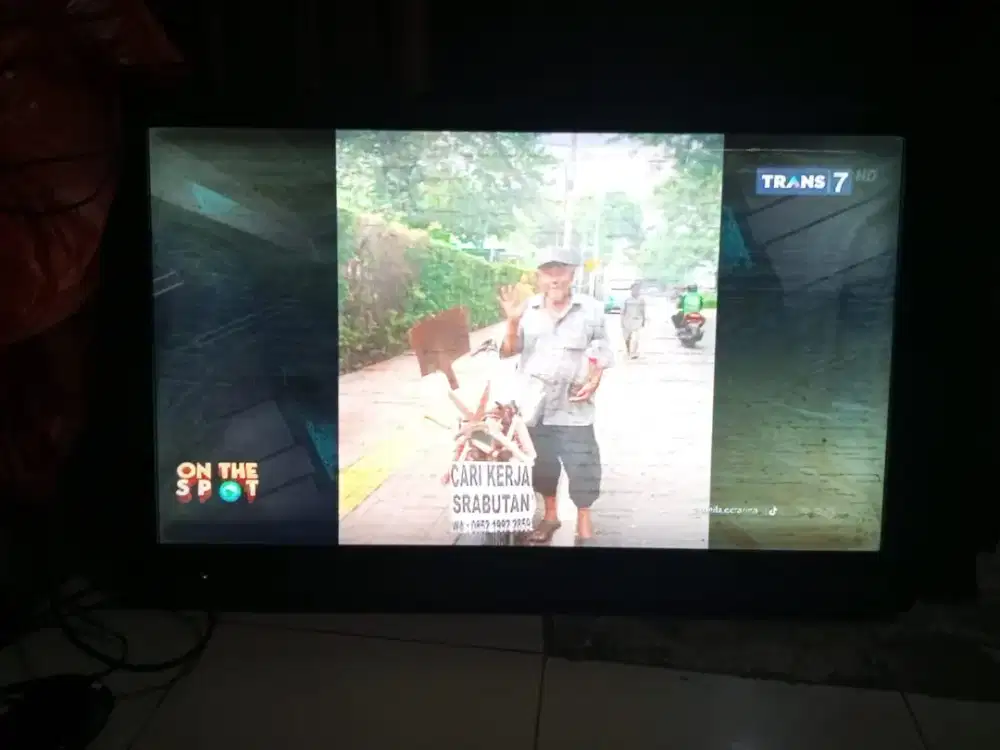 DI JUAL CEPAT TV ANALOG 40 INCH MERK SHARP
