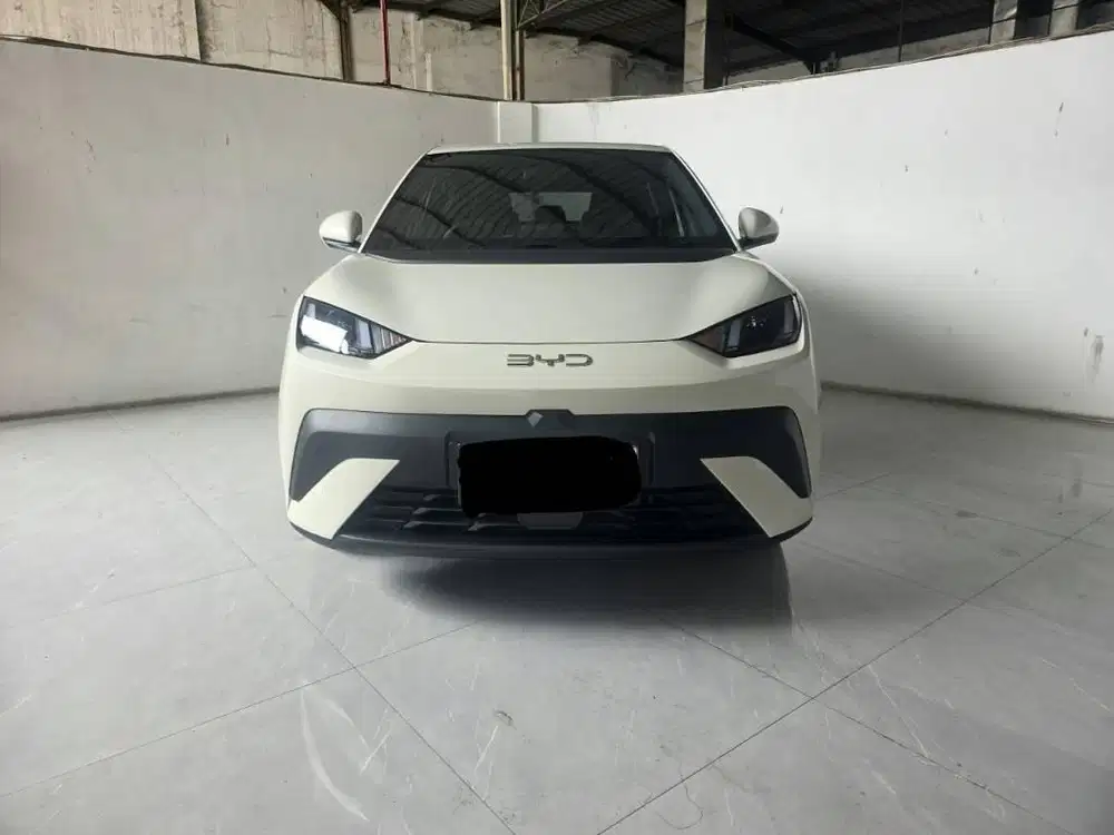 low km  4rban BYD Atto 1 Dynamic EV AT ( Matic ) 2025 / 2026 Like New