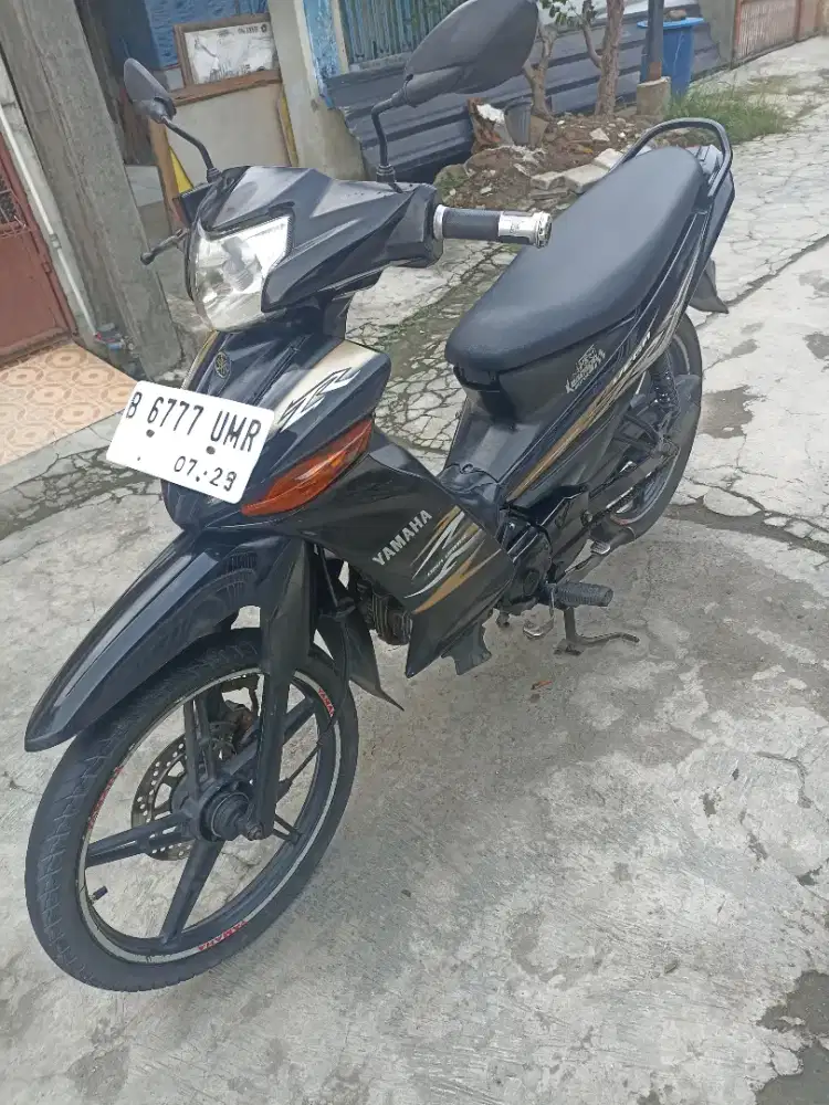 Yamaha vega ZR th 2009 surat lengkap barang original unit tinggal pake