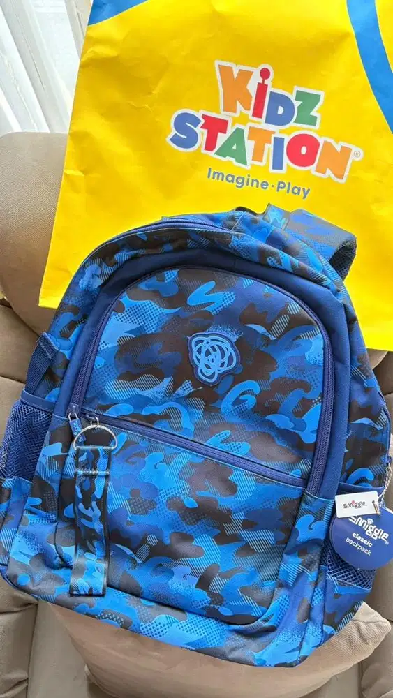Smiggle classic backpack