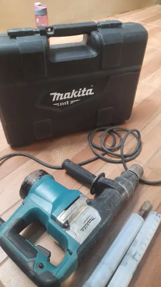 Makita M8600B mesin bobok beton