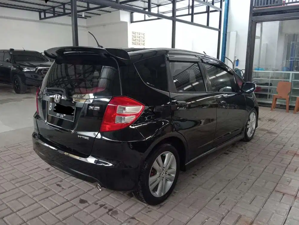 Honda Jazz 2011 Bensin