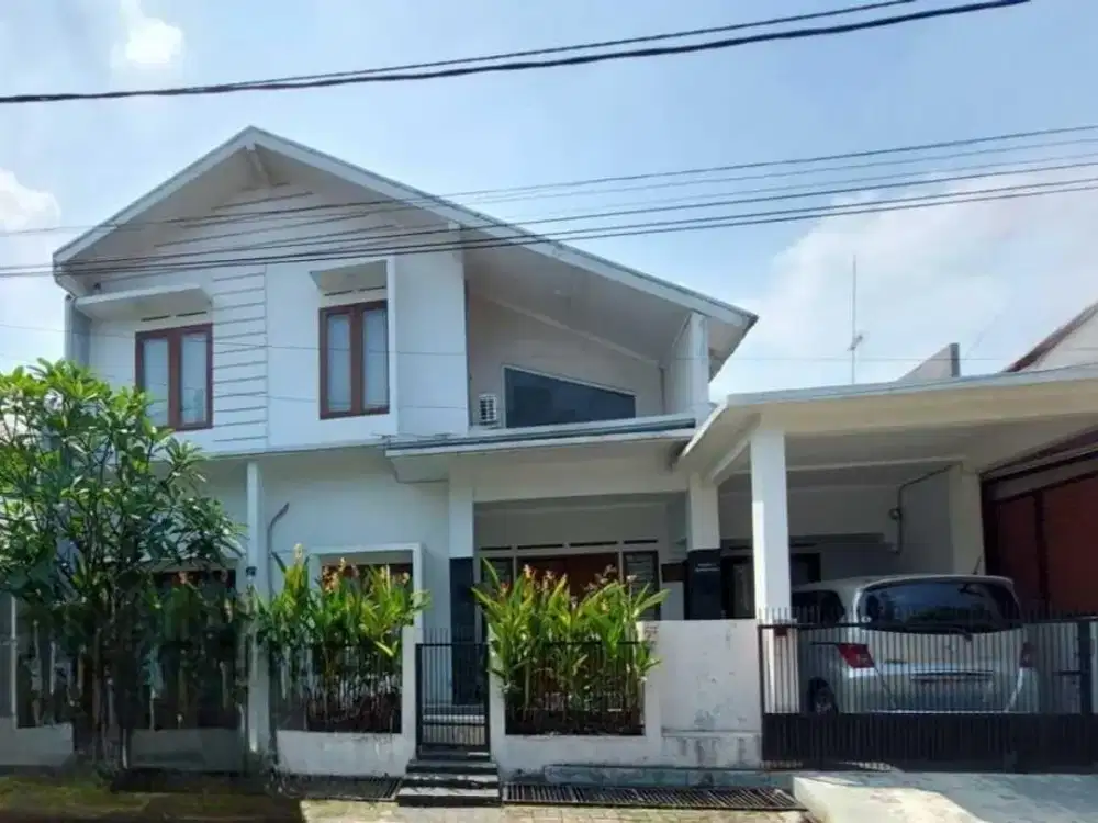 Rumah 2 Lantai Sudah Renovasi Lokasi Strategis Sektor 9 Bintaro