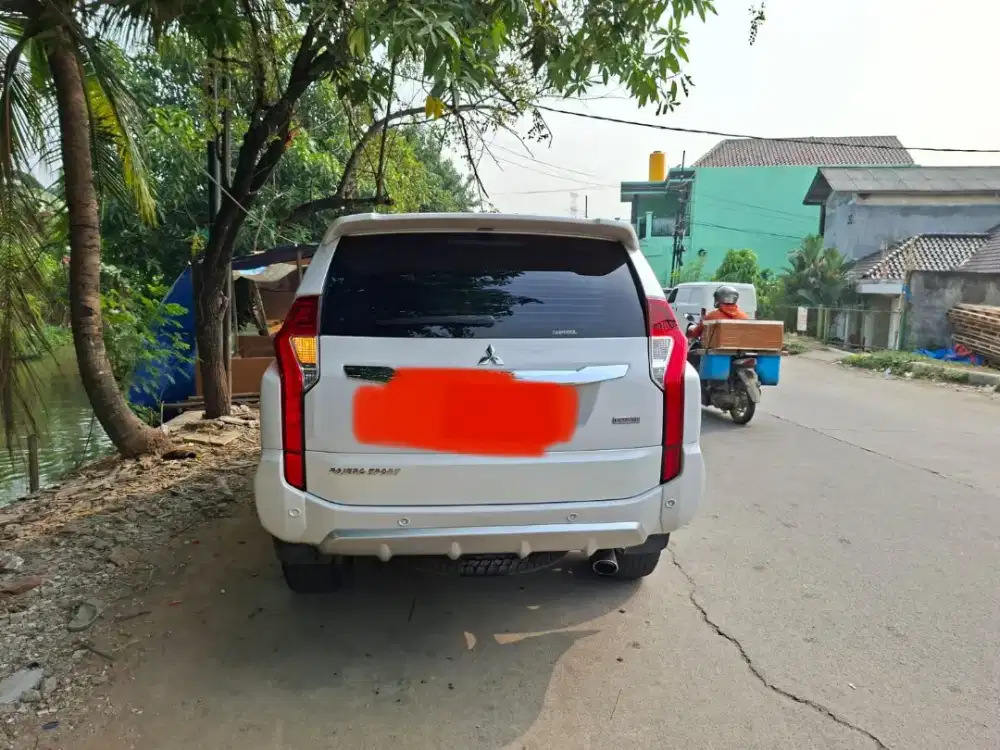 Jual Cepat !! Pajero Dakar 4x2 A/T 2019 Putih