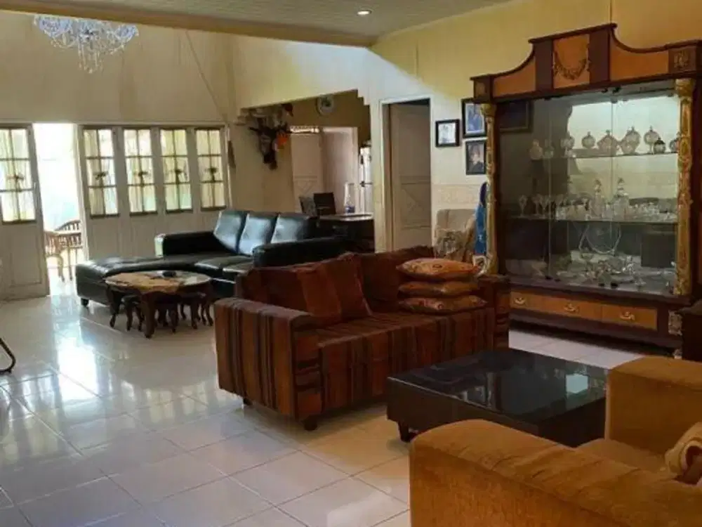 Rumah Murah Bagus View Taman Lokasi Strategis di Menteng Bintaro