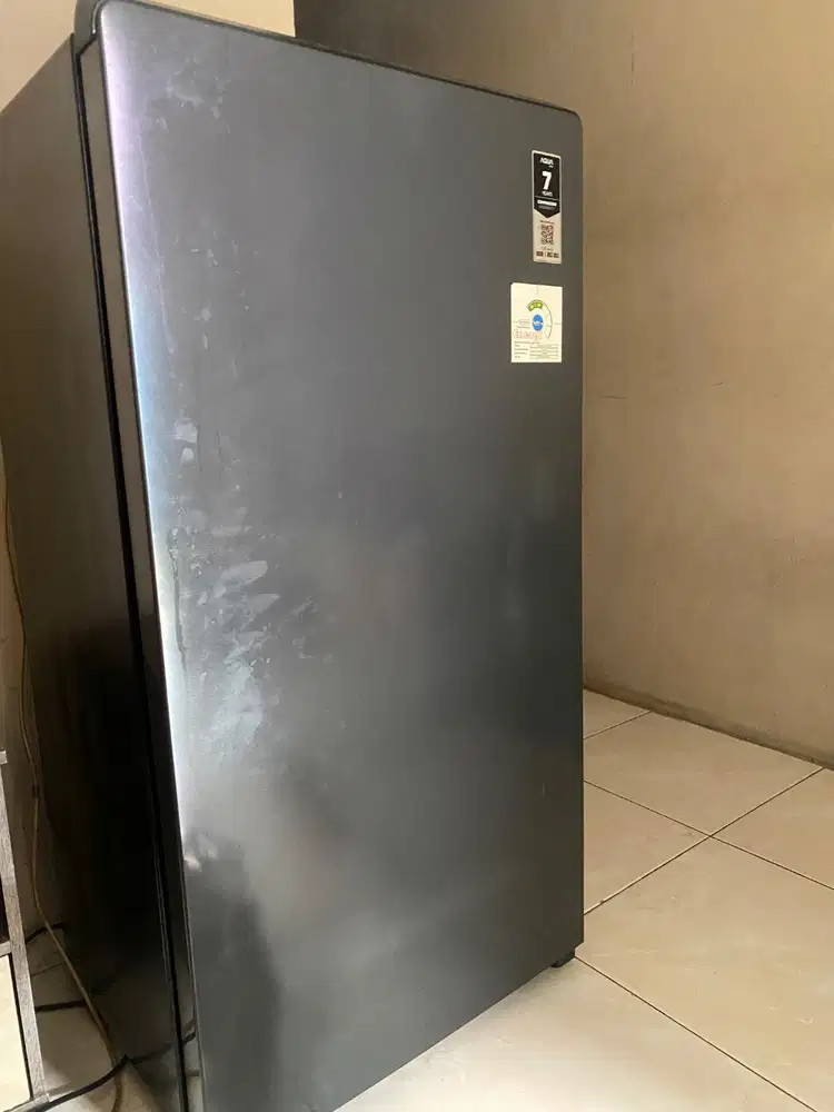 Kulkas 1 pintu merk AQUA