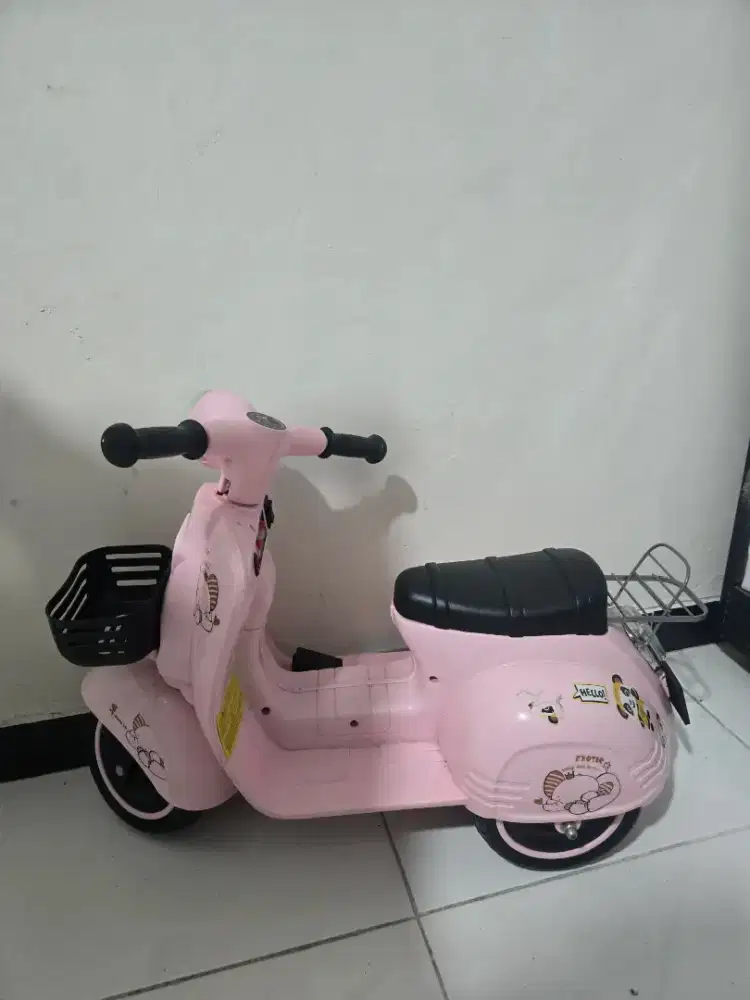 Mainan baterai anak