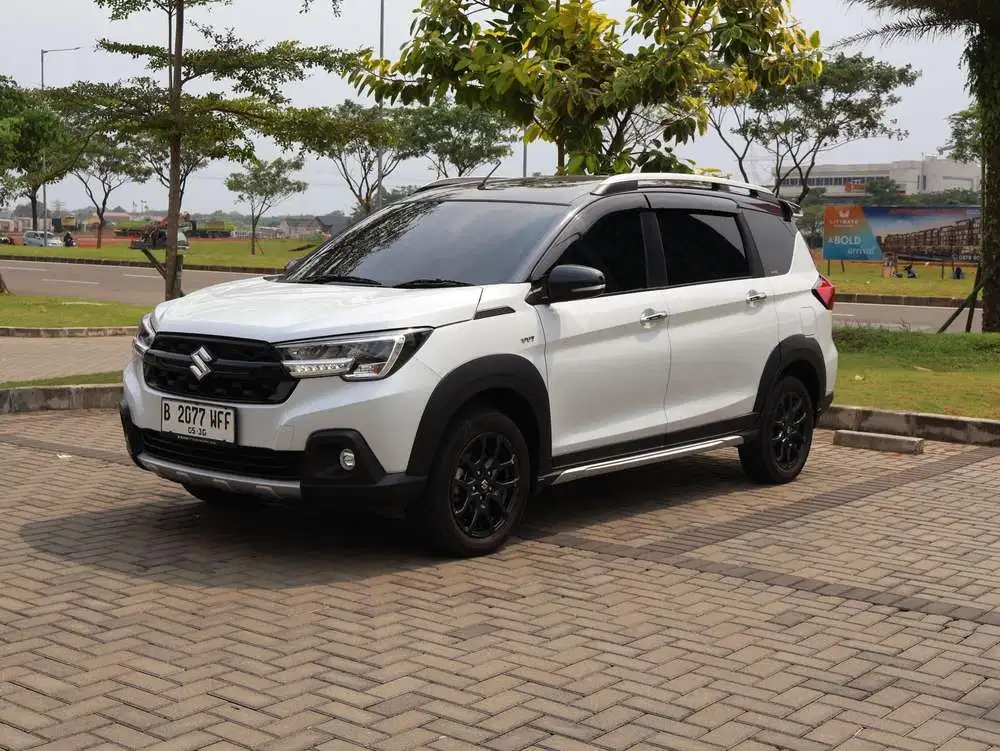 Suzuki XL7 2025 Hybrid Alpha KM 20 RB