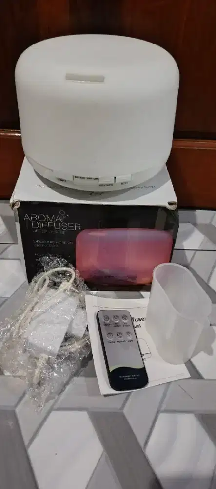 Humidifier Diffuser 500ml+remote LED 7warna,cuma sekali pakai