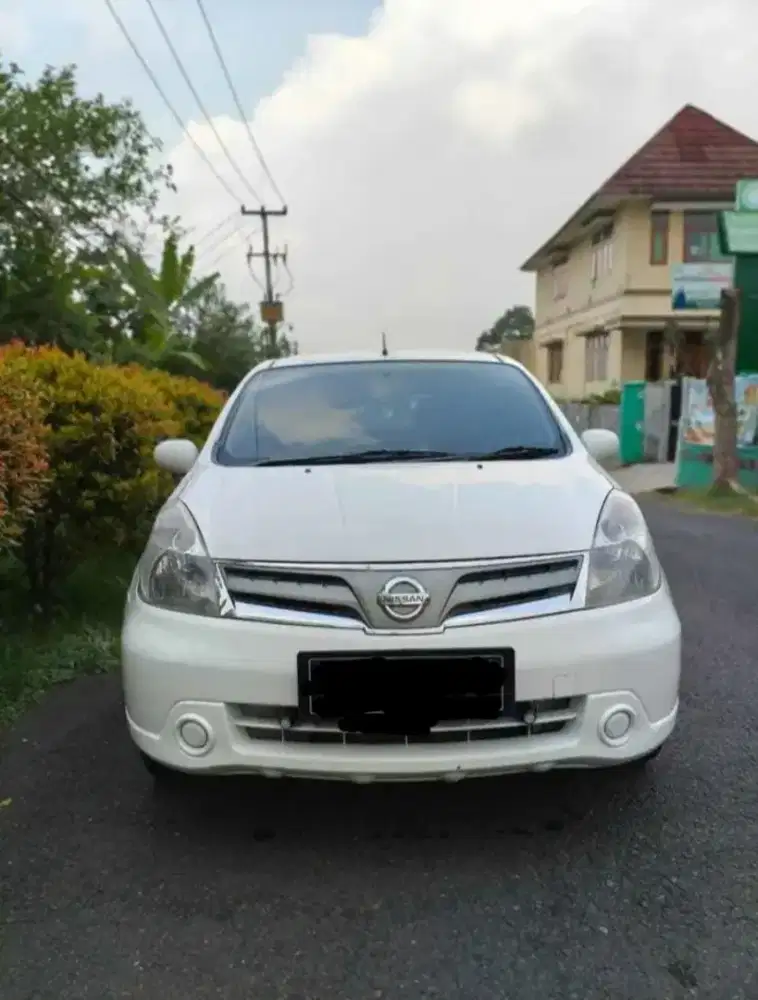 Grand Livina 2012
