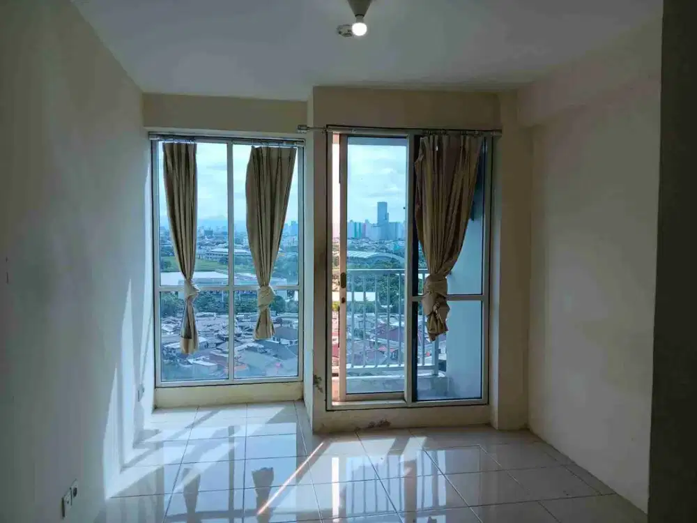 Dijual murah! Apartemen Tifolia semi furnish