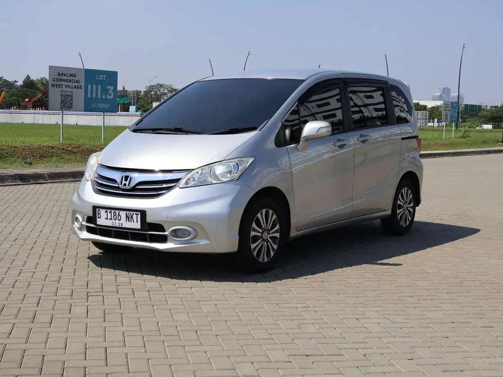 HONDA FREED PSD AT 2012 KM 100 RB SILVER