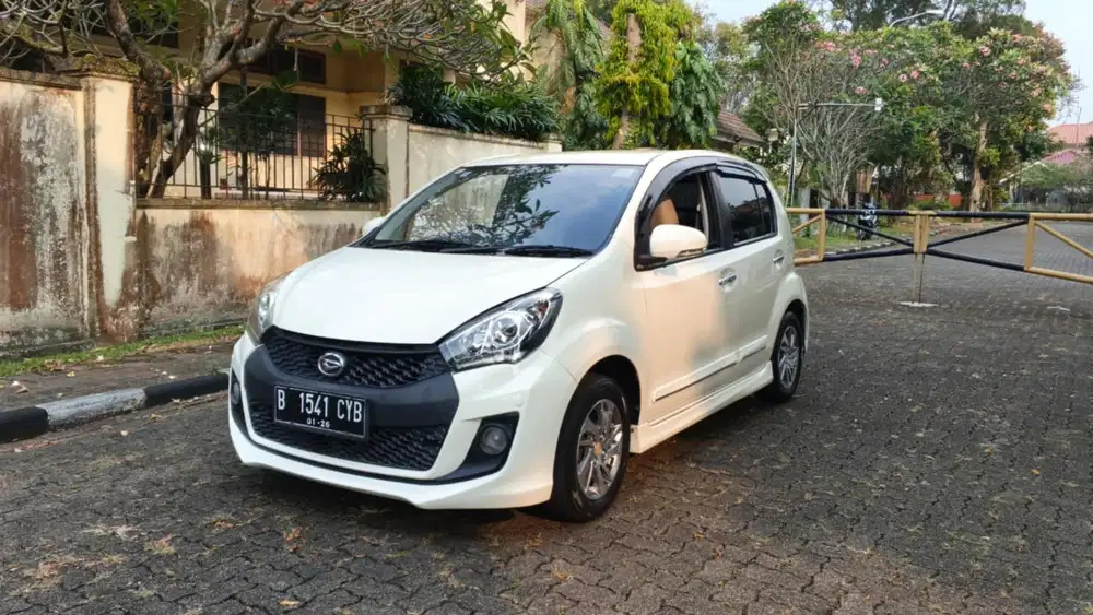 Daihatsu Sirion RS AT 2016 KM Rendah