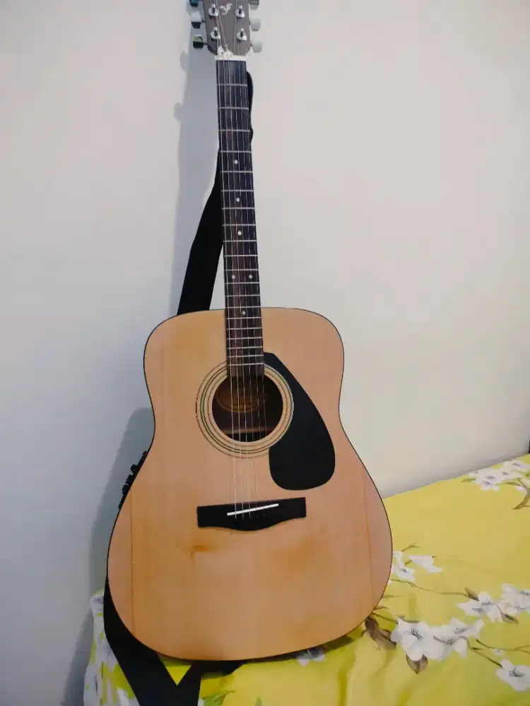 GITAR YAMAHA F310 SUPER MULUS SECOND LIKE NEW ! BANYAK BONUS