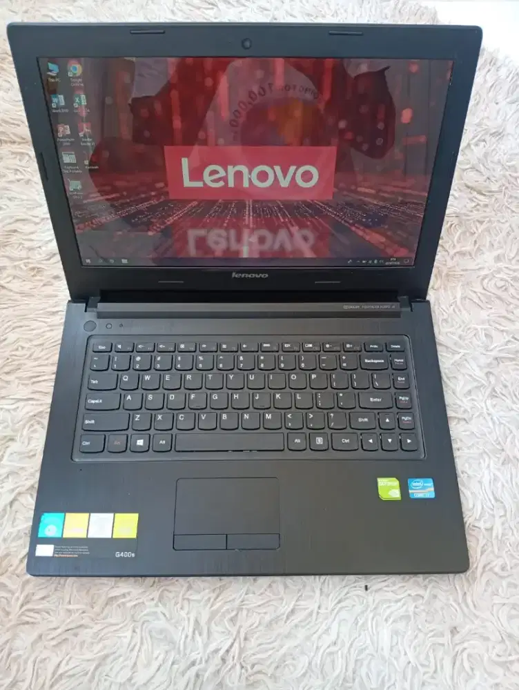 Laptop lenovo body slim core i7 dual vga ram 8 ssd 128 gb