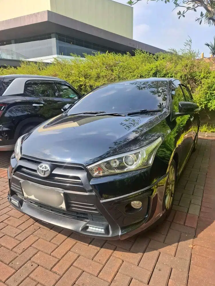 Toyota Yaris  TRD Manual BU 2014