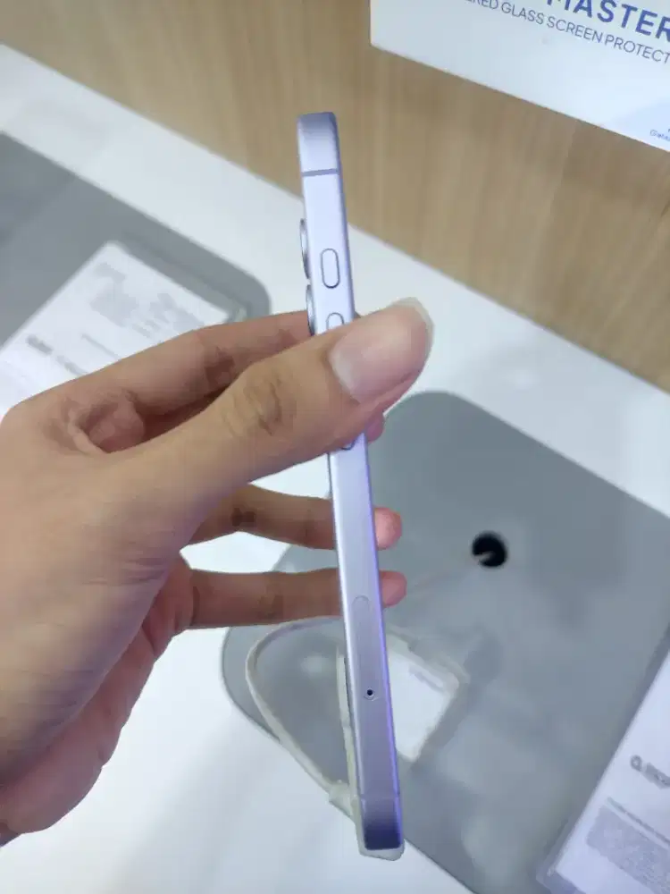 HANDPHONE IPHONE 17