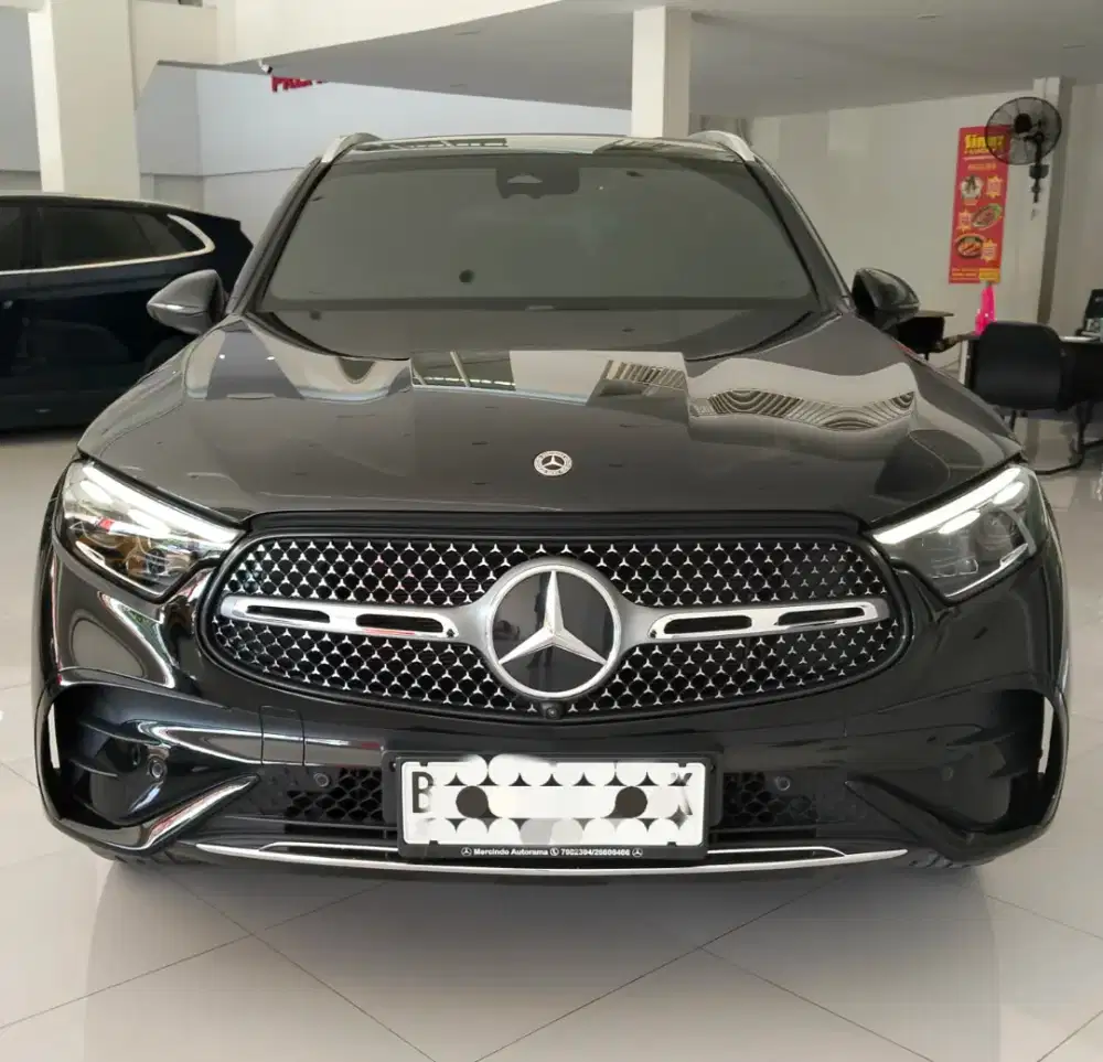 MERCY GLC300 2.0  AT 2023 HITAM